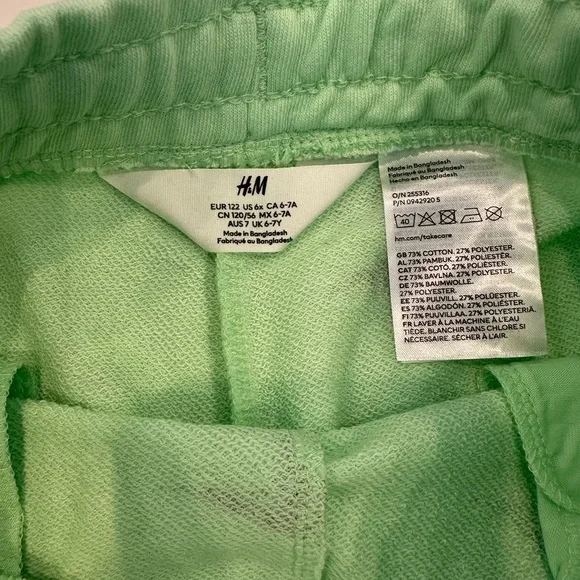 Boys Dino Shorts NWOT - Picture 3 of 3